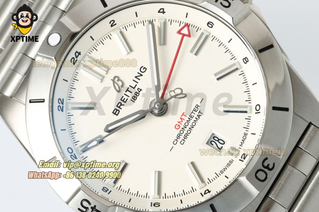 Chronomat GMT 40mm BLSF White/Stick on SS/SS Bracelet A2824 Chronomat GMT 40mm BLSF White/Stick on SS/SS Bracelet A2824