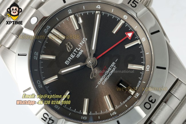 Chronomat GMT 40mm BLSF Gray/Stick on SS/SS Bracelet A2824 Chronomat GMT 40mm BLSF Gray/Stick on SS/SS Bracelet A2824
