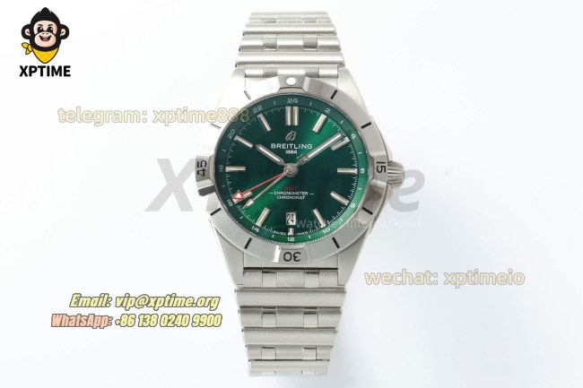 Chronomat GMT 40mm BLSF Green/Stick on SS/SS Bracelet A2824 Chronomat GMT 40mm BLSF Green/Stick on SS/SS Bracelet A2824