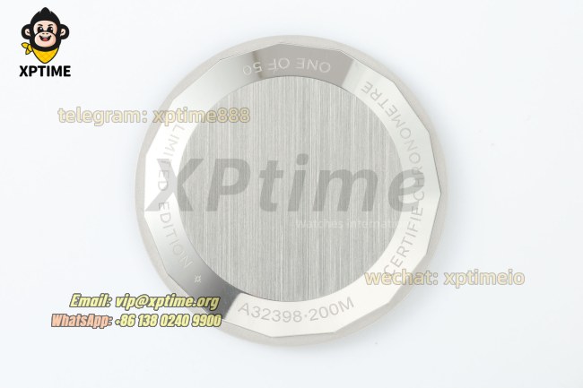 Chronomat GMT 40mm BLSF Black/Stick on SS/SS Bracelet A2824 Chronomat GMT 40mm BLSF Black/Stick on SS/SS Bracelet A2824
