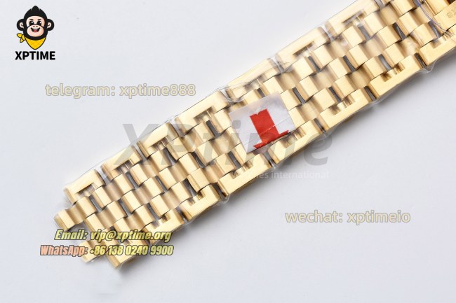 Panthere Secrete De Ladies 27mm BVF White/Roman on YG/YG Bracelet Quartz Panthere Secrete De Ladies 27mm BVF White/Roman on YG/YG Bracelet Quartz
