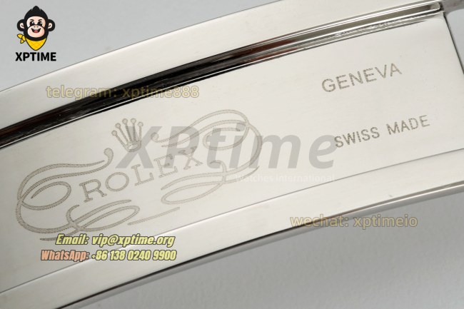 Daytona 126503 40mm CLEAN Black & Golden/Diamonds on YG/SS Bracelet SH4131 Super Clone Daytona 126503 40mm CLEAN Black & Golden/Diamonds on YG/SS Bracelet SH4131 Super Clone