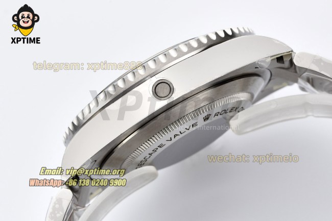 Sea Dweller 126600 43mm Clean Black/Dot on SS/SS Bracelet HS3235 Super Clone Sea Dweller 126600 43mm Clean Black/Dot on SS/SS Bracelet HS3235 Super Clone
