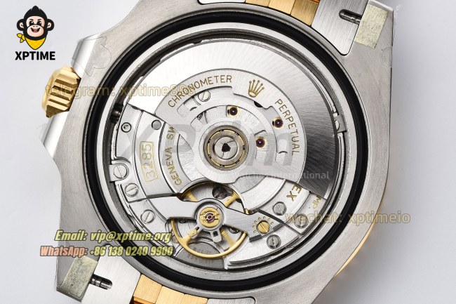 GMT Master II 116713 GRNR 40mm Clean Black/Dot on Jub YG/SS Bracelet DD3285 GMT Master II 116713 GRNR 40mm Clean Black/Dot on Jub YG/SS Bracelet DD3285