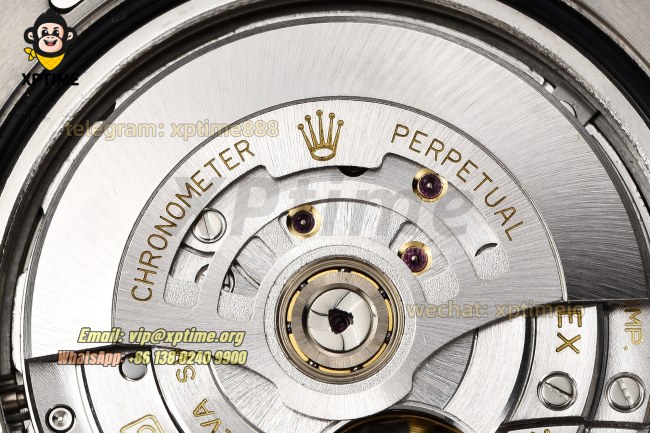 GMT Master II 116713 GRNR 40mm Clean Black/Dot on Jub YG/SS Bracelet DD3285 GMT Master II 116713 GRNR 40mm Clean Black/Dot on Jub YG/SS Bracelet DD3285