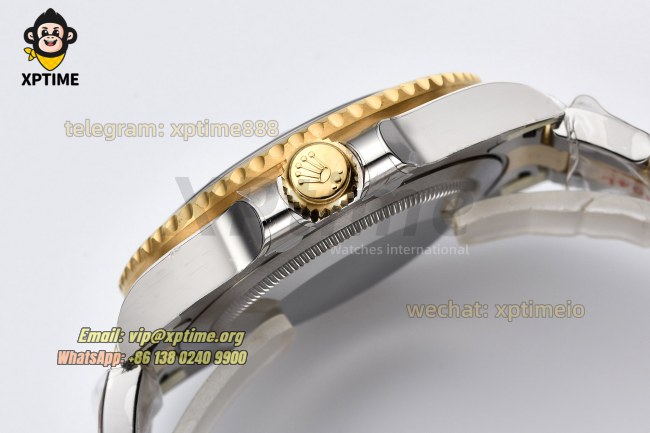 GMT Master II 116713 GRNR 40mm Clean Black/Dot on Oys YG/SS Bracelet VR3186 GMT Master II 116713 GRNR 40mm Clean Black/Dot on Oys YG/SS Bracelet VR3186