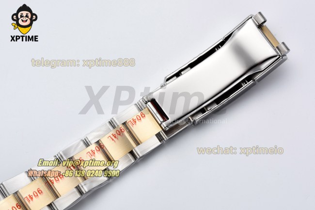 GMT Master II 116713 GRNR 40mm Clean Black/Dot on Oys YG/SS Bracelet VR3186 GMT Master II 116713 GRNR 40mm Clean Black/Dot on Oys YG/SS Bracelet VR3186