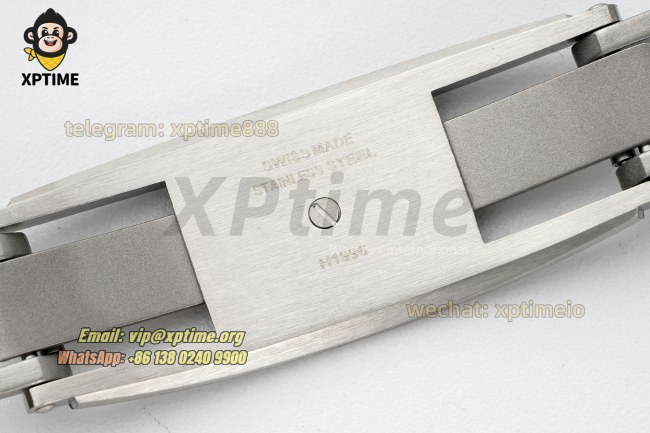 J12 38mm HTF White/Diamond on White Ceramic Bracelet A12.1 J12 38mm HTF White/Diamond on White Ceramic Bracelet A12.1