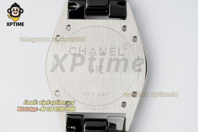 J12 38mm HTF Black/Silver on Black Ceramic Bracelet A2892 J12 38mm HTF Black/Silver on Black Ceramic Bracelet A2892