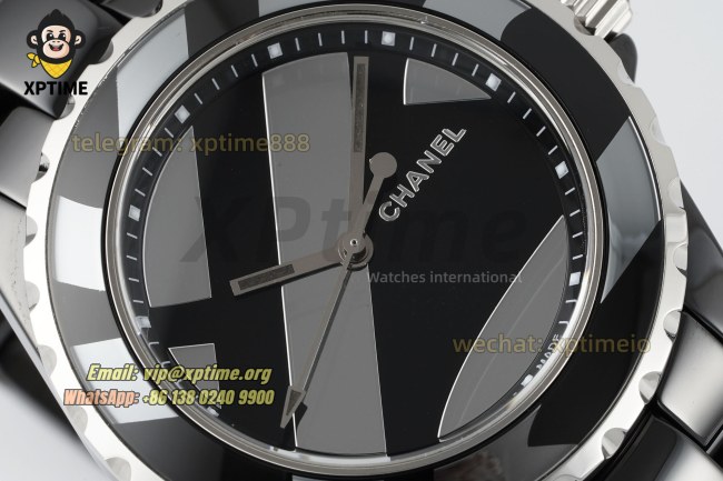 J12 38mm HTF Black/Silver on Black Ceramic Bracelet A2892 J12 38mm HTF Black/Silver on Black Ceramic Bracelet A2892