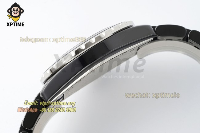J12 38mm HTF Black/Silver on Black Ceramic Bracelet A2892 J12 38mm HTF Black/Silver on Black Ceramic Bracelet A2892