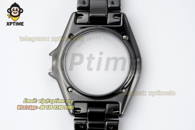 J12 38mm HTF Black/White Numeral on Black Ceramic Bracelet A12.1 J12 38mm HTF Black/White Numeral on Black Ceramic Bracelet A12.1