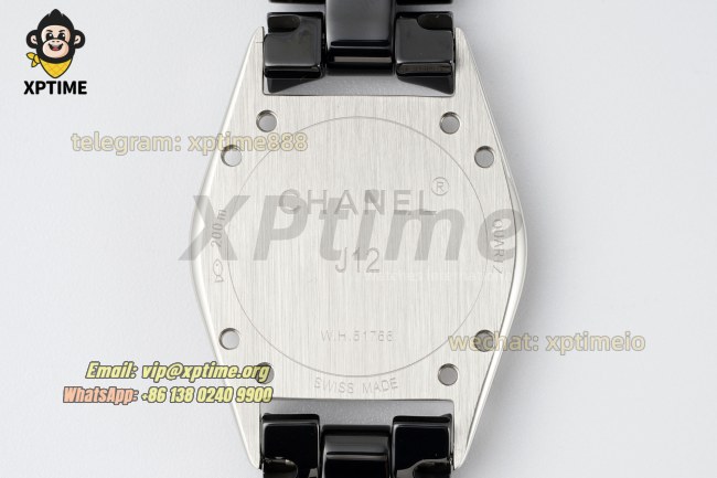 J12 33mm HTF Black/White Numeral on Black Ceramic Bracelet Quartz J12 33mm HTF Black/White Numeral on Black Ceramic Bracelet Quartz