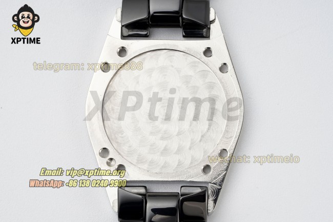J12 33mm HTF Black/White Numeral on Black Ceramic Bracelet Quartz J12 33mm HTF Black/White Numeral on Black Ceramic Bracelet Quartz