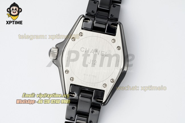 J12 33mm HTF Black/White Numeral on Black Ceramic Bracelet Quartz J12 33mm HTF Black/White Numeral on Black Ceramic Bracelet Quartz