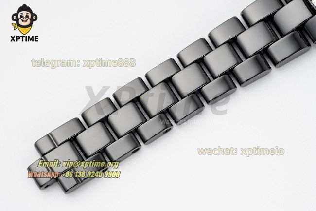 J12 33mm HTF Black/White Numeral on Black Ceramic Bracelet Quartz J12 33mm HTF Black/White Numeral on Black Ceramic Bracelet Quartz