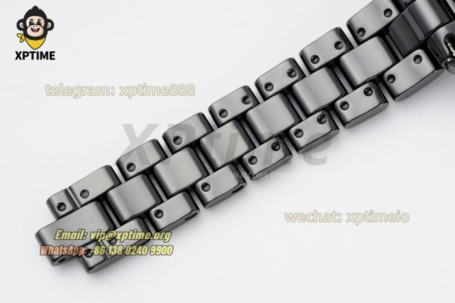 J12 33mm HTF Black/White Numeral on Black Ceramic Bracelet Quartz J12 33mm HTF Black/White Numeral on Black Ceramic Bracelet Quartz