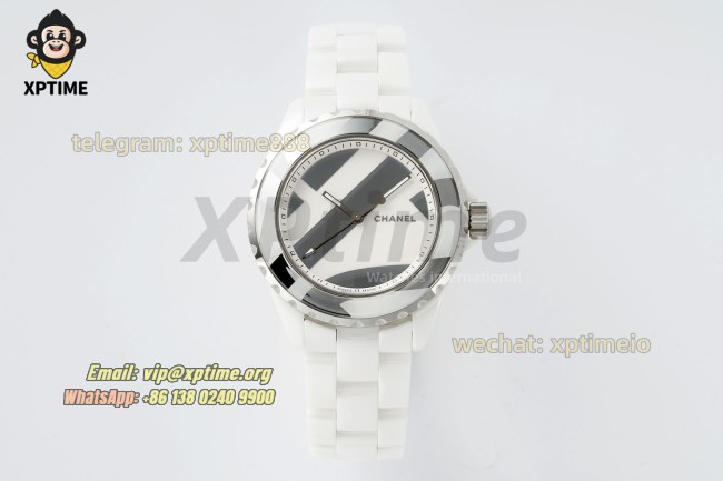 J12 38mm HTF White/Siliver on White Ceramic Bracelet A2892 J12 38mm HTF White/Siliver on White Ceramic Bracelet A2892