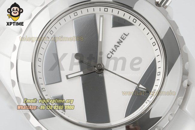 J12 38mm HTF White/Siliver on White Ceramic Bracelet A2892 J12 38mm HTF White/Siliver on White Ceramic Bracelet A2892