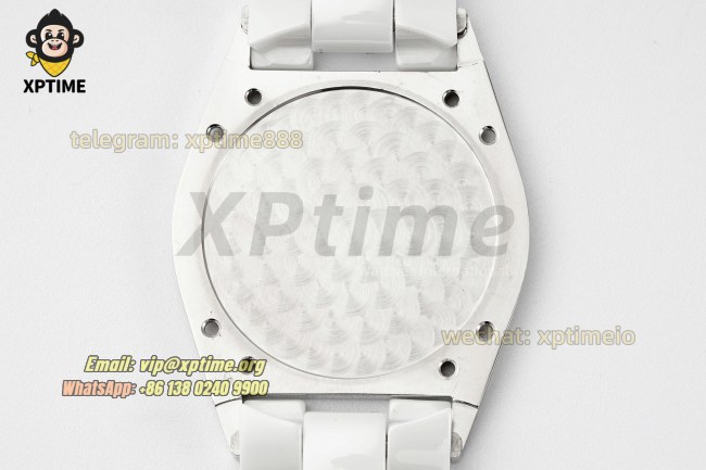J12 38mm HTF White/Siliver on White Ceramic Bracelet A2892 J12 38mm HTF White/Siliver on White Ceramic Bracelet A2892
