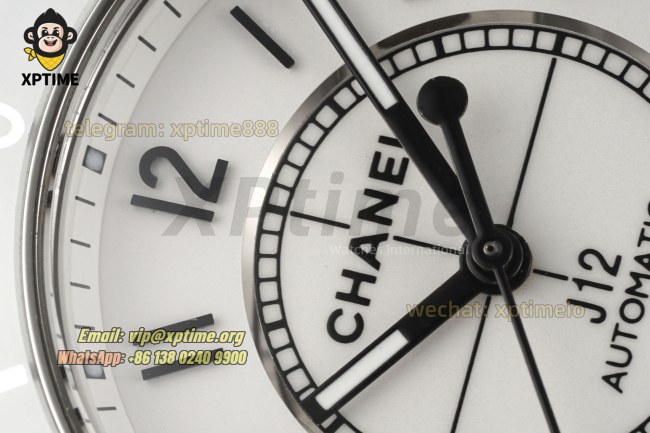 J12 38mm HTF White/Black Numeral on White Ceramic Bracelet A2892 J12 38mm HTF White/Black Numeral on White Ceramic Bracelet A2892