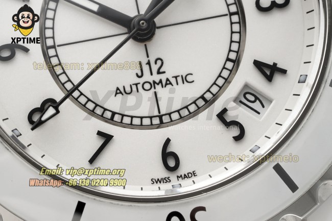 J12 38mm HTF White/Black Numeral on White Ceramic Bracelet A2892 J12 38mm HTF White/Black Numeral on White Ceramic Bracelet A2892