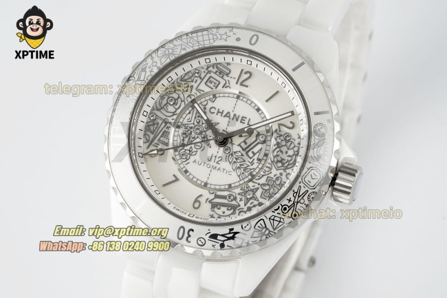 J12 38mm HTF White/Numeral on White Ceramic Bracelet A12.1 J12 38mm HTF White/Numeral on White Ceramic Bracelet A12.1