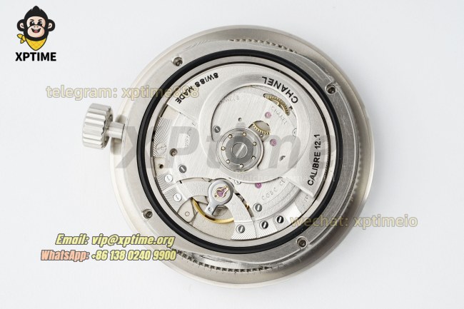 J12 38mm HTF White/Diamond on White Ceramic Bracelet A12.1 J12 38mm HTF White/Diamond on White Ceramic Bracelet A12.1