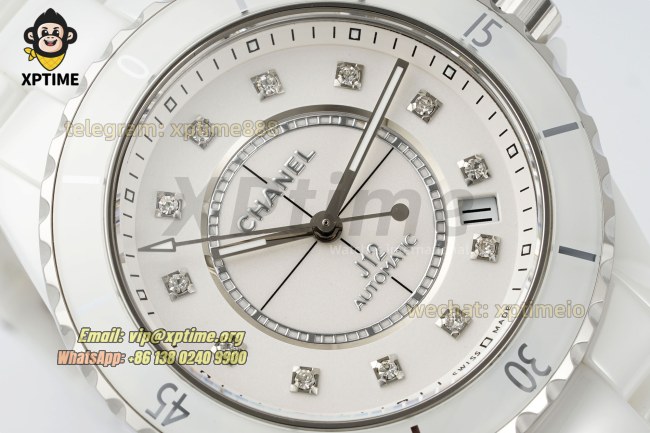 J12 38mm HTF White/Diamond on White Ceramic Bracelet A12.1 J12 38mm HTF White/Diamond on White Ceramic Bracelet A12.1