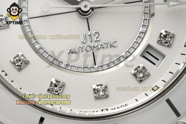 J12 38mm HTF White/Diamond on White Ceramic Bracelet A12.1 J12 38mm HTF White/Diamond on White Ceramic Bracelet A12.1