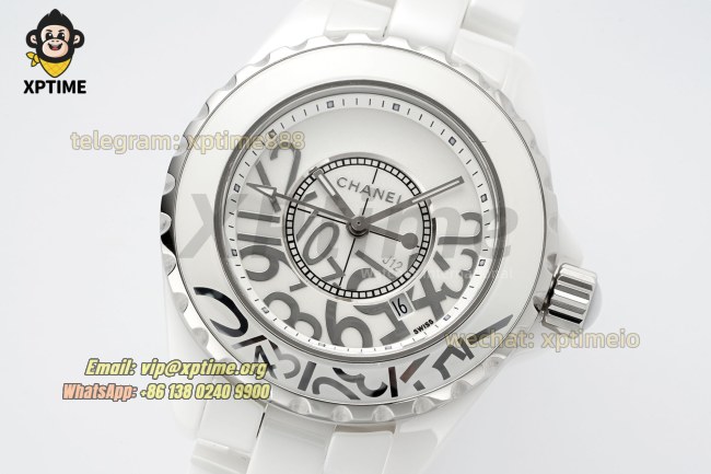 J12 33mm HTF White/Numeral on White Ceramic Bracelet Quartz J12 33mm HTF White/Numeral on White Ceramic Bracelet Quartz