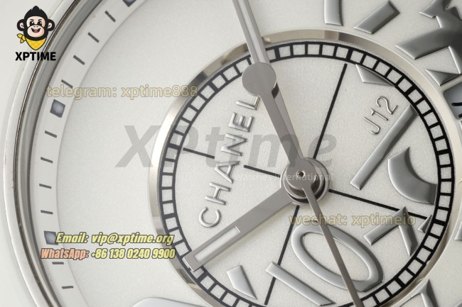 J12 33mm HTF White/Numeral on White Ceramic Bracelet Quartz J12 33mm HTF White/Numeral on White Ceramic Bracelet Quartz