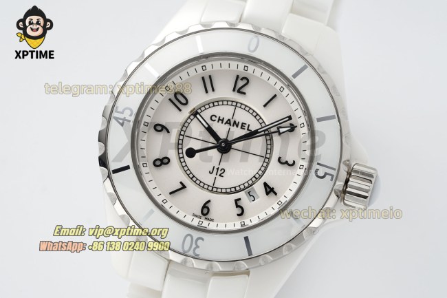 J12 33mm HTF White/Black Numeral on White Ceramic Bracelet Quartz J12 33mm HTF White/Black Numeral on White Ceramic Bracelet Quartz