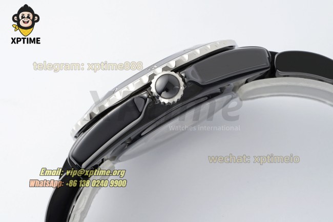 J12 38mm HTF Black/White Numeral on Black Ceramic Bracelet A12.1 J12 38mm HTF Black/White Numeral on Black Ceramic Bracelet A12.1