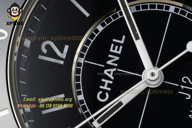 J12 38mm HTF Black/White Numeral on Black Ceramic Bracelet A12.1 J12 38mm HTF Black/White Numeral on Black Ceramic Bracelet A12.1