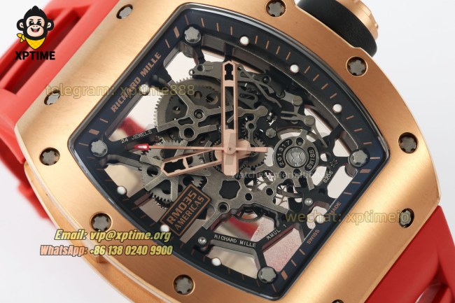 RM035 43mm KVF Sketelon/Red on RG/RU Strap RMUL1 RM035 43mm KVF Sketelon/Red on RG/RU Strap RMUL1