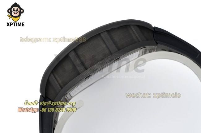 RM055 43mm KVF Sketelon/White Red on NTPT/RU Strap RMUL2 RM055 43mm KVF Sketelon/White Red on NTPT/RU Strap RMUL2