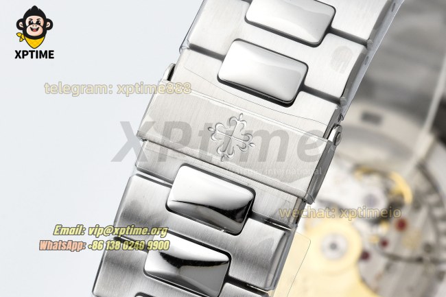 Nautilus 5711 40mm PPF White/Stick on SS/SS Bracelet A330 Nautilus 5711 40mm PPF White/Stick on SS/SS Bracelet A330