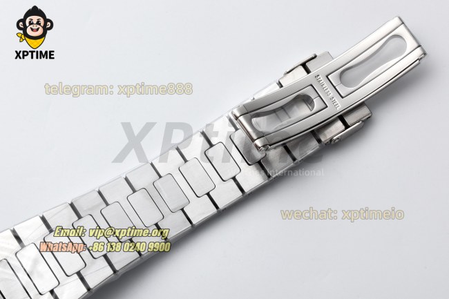 Nautilus 5711 40mm PPF White/Stick on SS/SS Bracelet A330 Nautilus 5711 40mm PPF White/Stick on SS/SS Bracelet A330