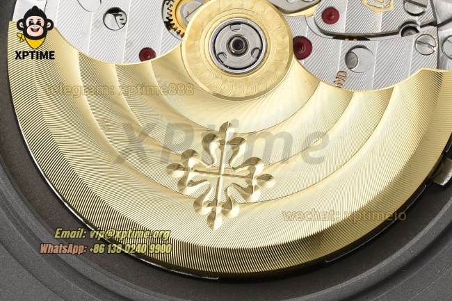 Nautilus 5711 40mm PPF White/Stick on SS/SS Bracelet A330 Nautilus 5711 40mm PPF White/Stick on SS/SS Bracelet A330