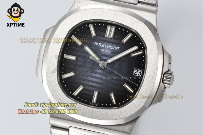 Nautilus 5711 40mm PPF Blue/Stick on SS/SS Bracelet A330 Nautilus 5711 40mm PPF Blue/Stick on SS/SS Bracelet A330