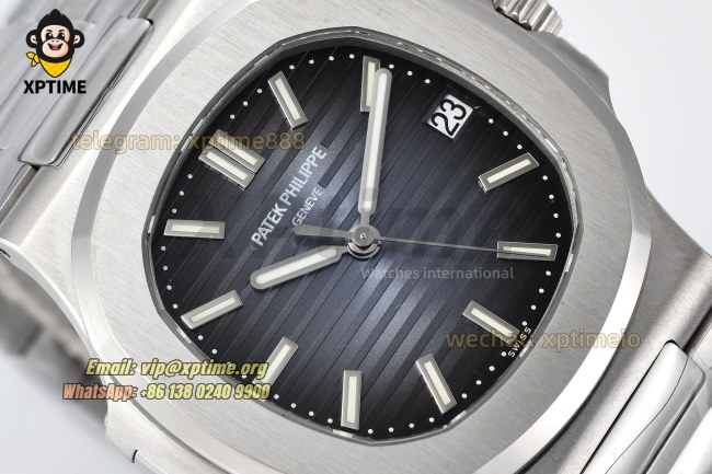 Nautilus 5711 40mm PPF Blue/Stick on SS/SS Bracelet A330 Nautilus 5711 40mm PPF Blue/Stick on SS/SS Bracelet A330