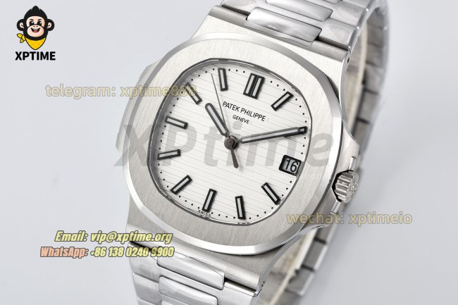 Nautilus 5711 40mm PPF White/Stick on SS/SS Bracelet A330 Nautilus 5711 40mm PPF White/Stick on SS/SS Bracelet A330