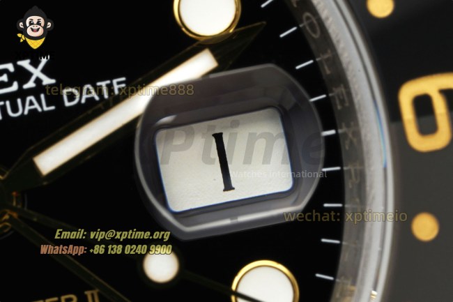 GMT Master II 126713 GRNR 40mm QF Black/Dot on Jub YG/SS Bracelet VR3285 GMT Master II 126713 GRNR 40mm QF Black/Dot on Jub YG/SS Bracelet VR3285