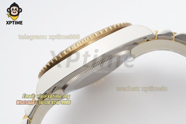GMT Master II 126713 GRNR 40mm QF Black/Dot on Jub YG/SS Bracelet VR3285 GMT Master II 126713 GRNR 40mm QF Black/Dot on Jub YG/SS Bracelet VR3285