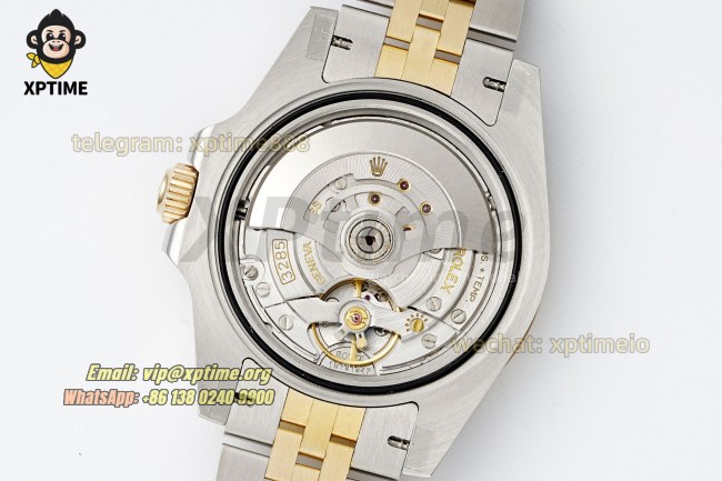 GMT Master II 126713 GRNR 40mm QF Black/Dot on Jub YG/SS Bracelet VR3285 GMT Master II 126713 GRNR 40mm QF Black/Dot on Jub YG/SS Bracelet VR3285