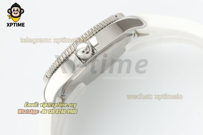 Superocean 44mm TF White/Stick & Numeral on SS/RU Bracelet A2824 Superocean 44mm TF White/Stick & Numeral on SS/RU Bracelet A2824
