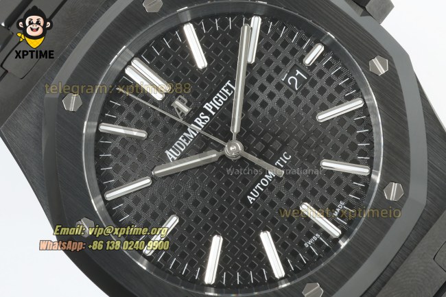 Royal Oak 15500 41mm THBF Black/Stick on SS/CER Bracelet Royal Oak 15500 41mm THBF Black/Stick on SS/CER Bracelet