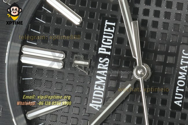 Royal Oak 15500 41mm THBF Black/Stick on SS/CER Bracelet Royal Oak 15500 41mm THBF Black/Stick on SS/CER Bracelet