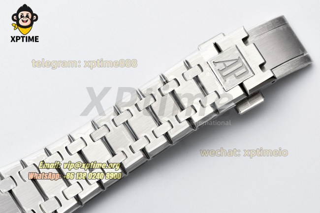 Royal Oak Ladies 67650 33mm ZF White/Stick on SS/SS Bracelet Swiss Quartz Royal Oak Ladies 67650 33mm ZF White/Stick on SS/SS Bracelet Swiss Quartz